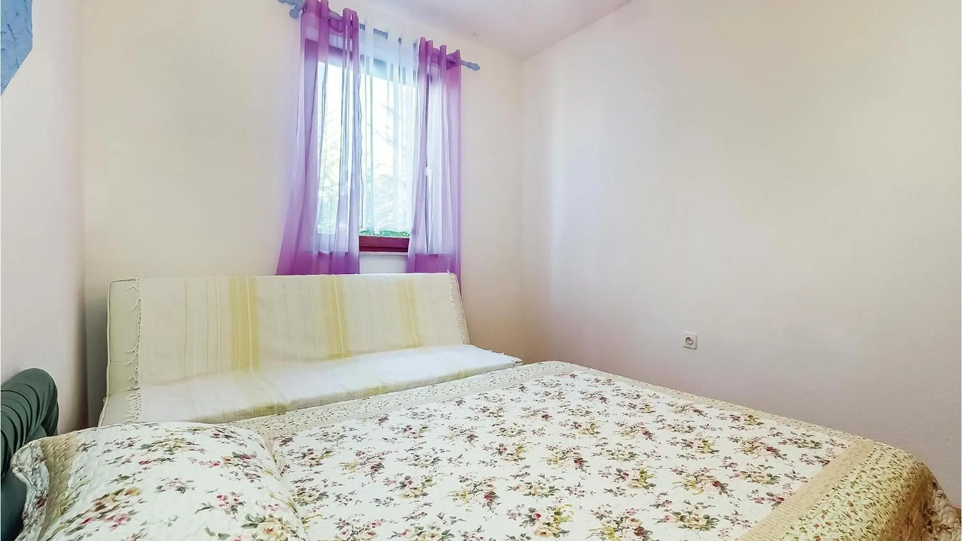 Cozy Apartment In Crikvenica With House Sea View 0*,