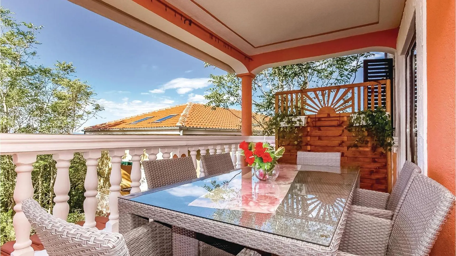 Cozy Apartment In Crikvenica With House Sea View